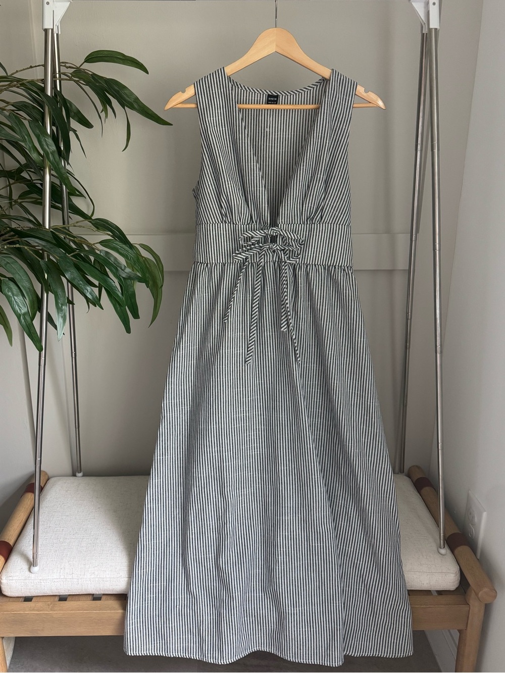 SHEIN Black & White Striped Maxi Dress with Tie Waist